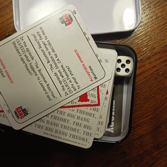 BigBangTheory Trivia CardGame - Picture 3 of 4